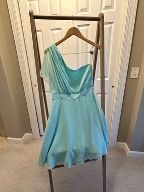 White House Black Market Size 6 - Lined Aqua One-Shoulder Cocktail Dress
